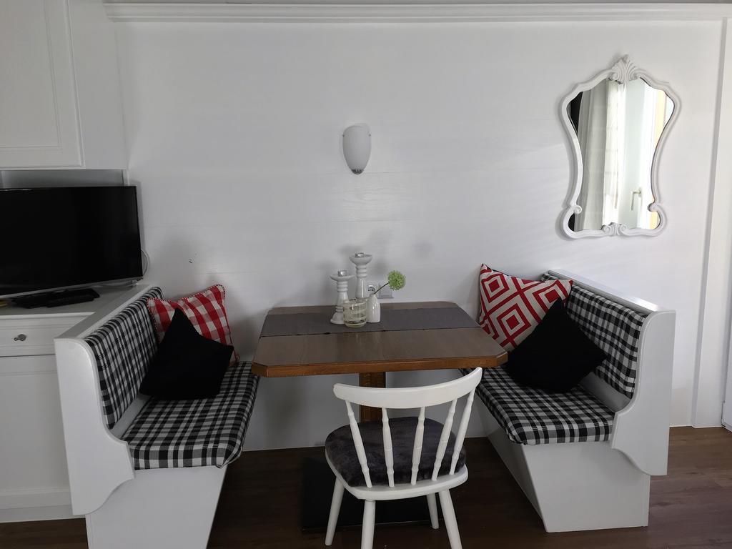 מלון אוץ Haus Tirolerland מראה חיצוני תמונה